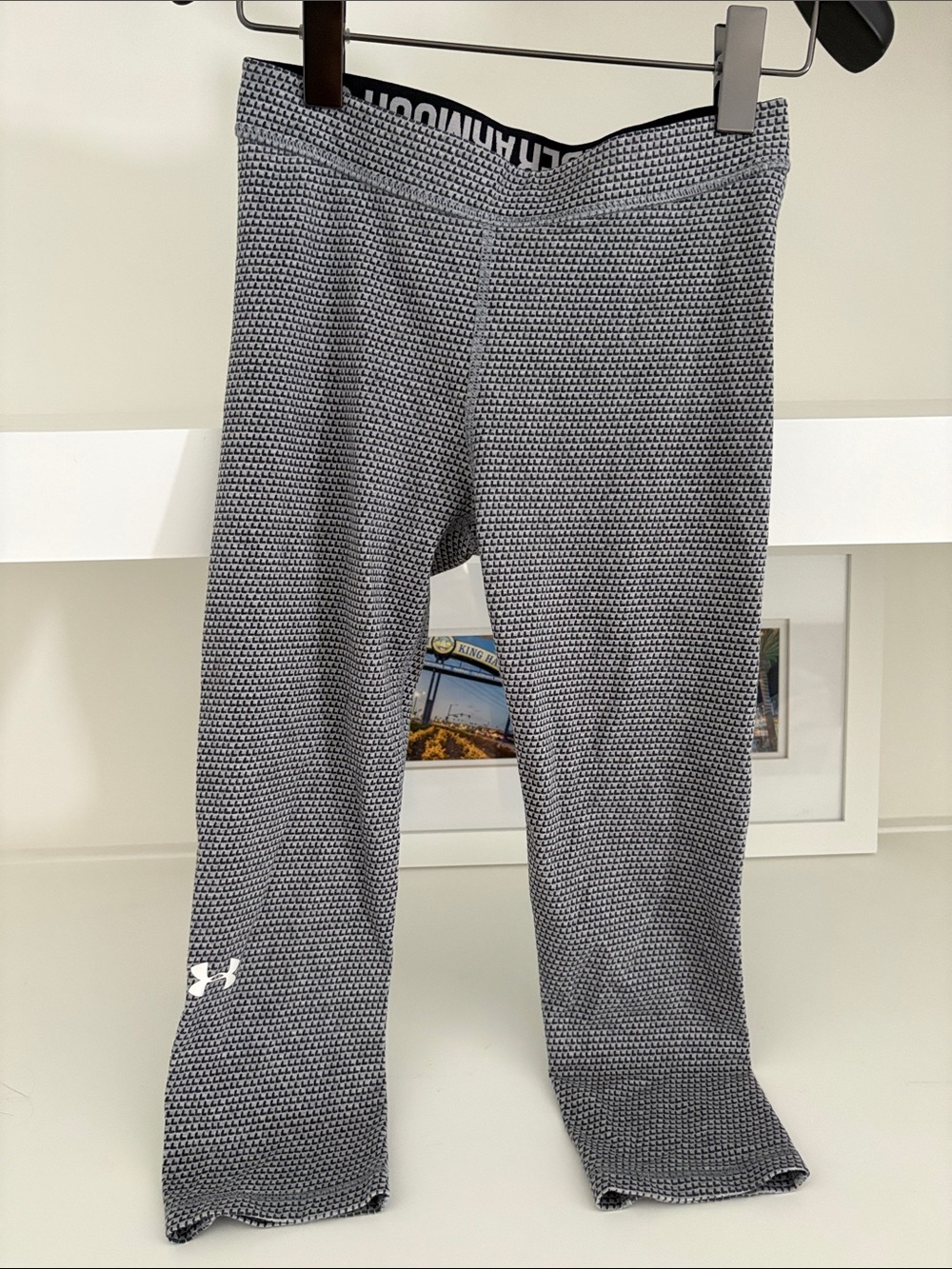 Under Armour Black & White Textured Cropped Leggings